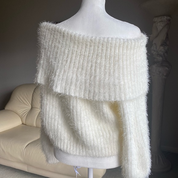 Forever 21 size S off the shoulder fuzzy sweater - Picture 5 of 7